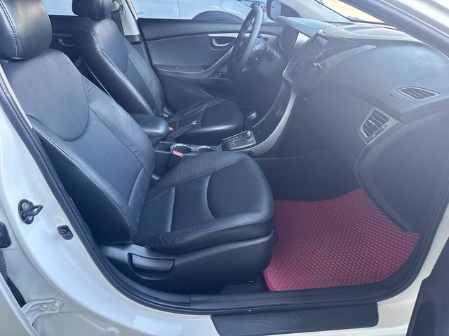 HYUNDAI現代 ELANTRA  第16張相片