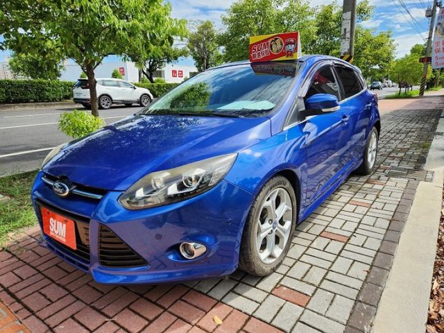 2015年福特 FOCUS 天窗 2.0  藍色  第1張相片