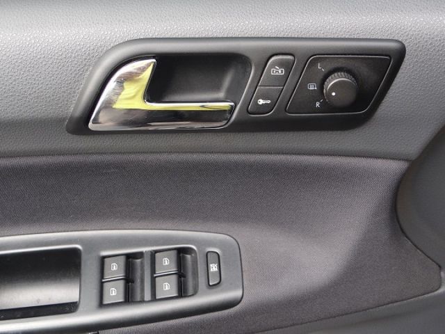 2004年福斯 POLO 1.4 藍色  第9張相片