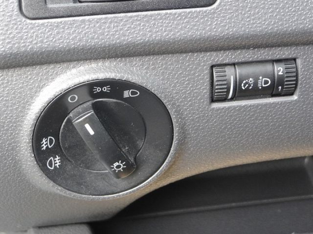 2004年福斯 POLO 1.4 藍色  第10張相片