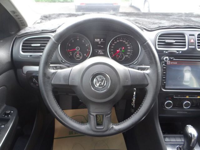 2011年福斯 GOLF VARIANT 1.4 TS1 1.4 倒車雷達 倒車影像 藍色  第7張相片