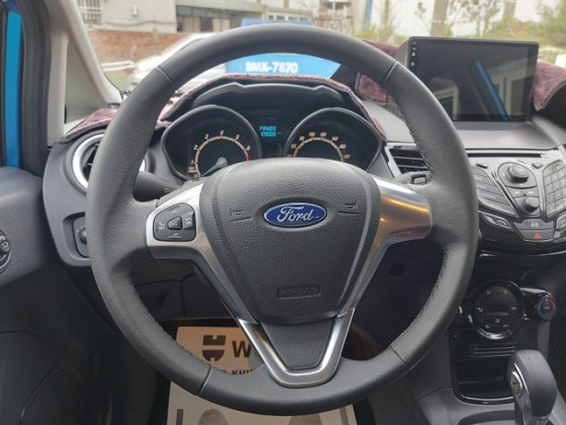 2017年福特 FIESTA S I-KEY 液晶螢幕 衛星導航 1.0 藍色  第7張相片