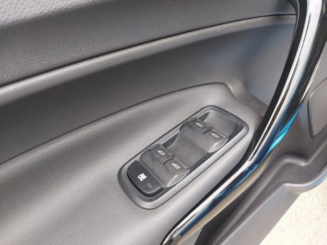 2017年福特 FIESTA S I-KEY 液晶螢幕 衛星導航 1.0 藍色  第14張相片