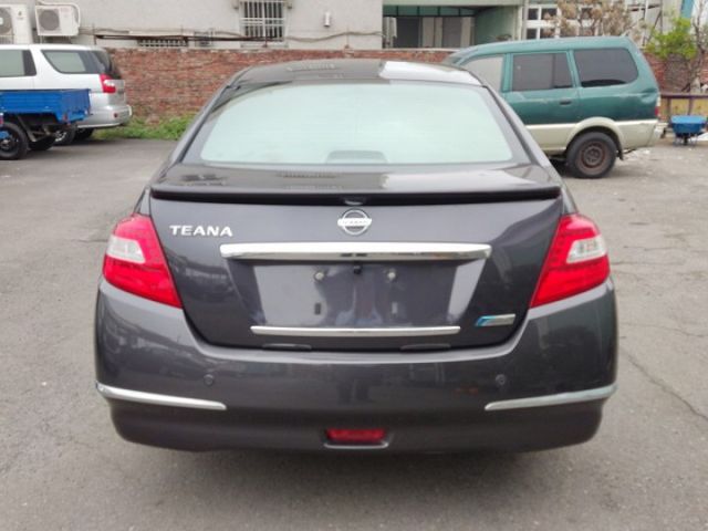 2010年日產 TEANA 2.0 I-KEY 定速 倒車雷達 倒車影像 深紫色  第19張相片