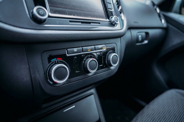 2014年福斯TIGUAN 1.4 TSI 銀色  第8張相片