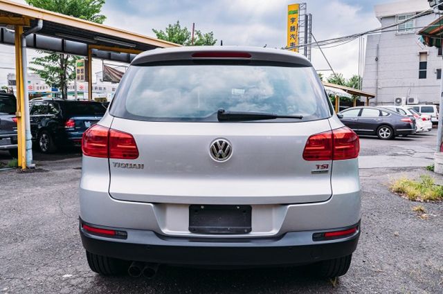 2014年福斯TIGUAN 1.4 TSI 銀色  第19張相片