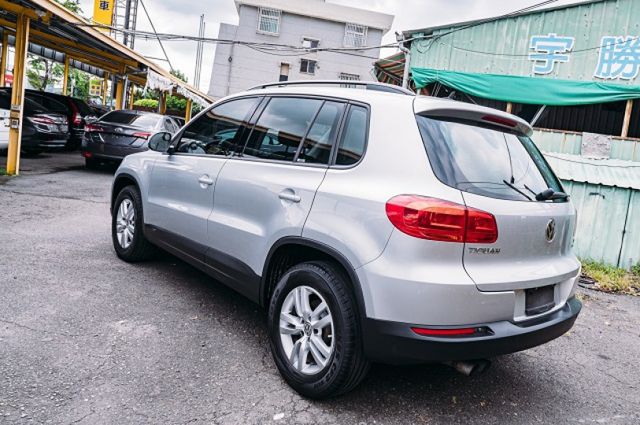 2014年福斯TIGUAN 1.4 TSI 銀色  第20張相片