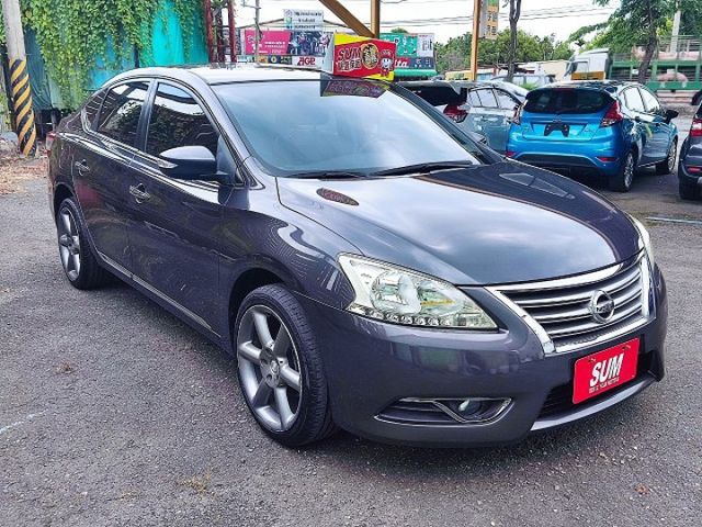 2014年日產 SENTRA 1.8 深灰色 I-KEY 衛星導航  第3張相片