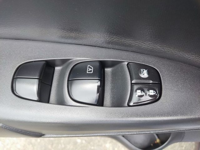 2014年日產 SENTRA 1.8 深灰色 I-KEY 衛星導航  第11張相片