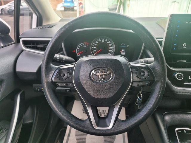 2022年TOYOTA ALTIS 1.8 白色 定速 液晶影幕 恆溫...  第6張相片