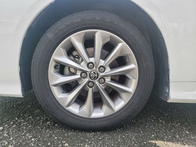 2022年TOYOTA ALTIS 1.8 白色 定速 液晶影幕 恆溫...  第15張相片