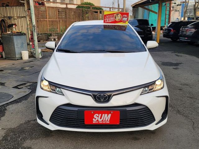 2022年TOYOTA ALTIS 1.8 白色 定速 ACC主動式巡航系統..  第2張相片