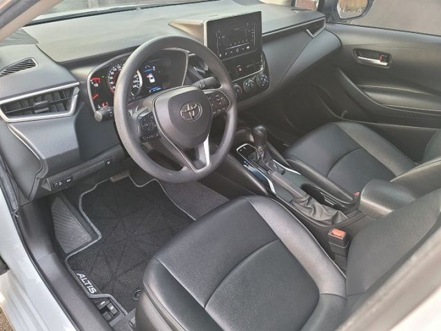 2022年TOYOTA ALTIS 1.8 白色 定速 ACC主動式巡航系統..  第4張相片
