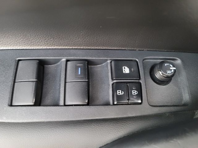 2022年TOYOTA ALTIS 1.8 白色 定速 ACC主動式巡航系統..  第12張相片