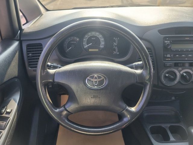 2015年TOYOTA INNOVA 2.0 白色 置放架  第7張相片
