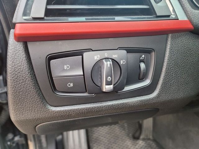 2014年BMW 320I 黑色 I-KEY 定速 電動椅 天窗...  第11張相片