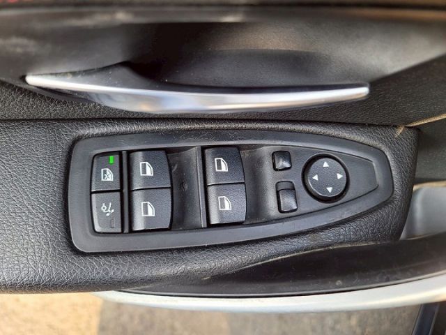 2014年BMW 320I 黑色 I-KEY 定速 電動椅 天窗...  第12張相片