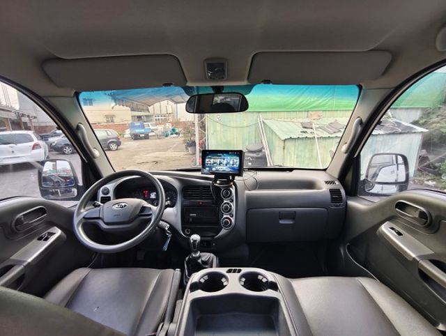 2019年KIA 卡旺 2.5 白色 雙廂昇降機 安卓系統 導航...  第6張相片