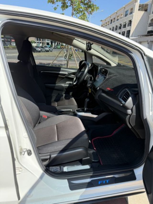 頂級S版 安卓機 電子後視鏡 高音喇叭 空力套件 漂亮好開  第8張相片