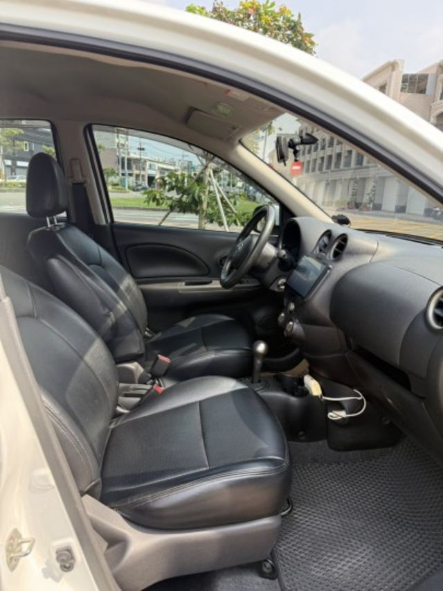 無敵通勤小車 安卓機 倒車顯影 僅跑8萬公里  第8張相片