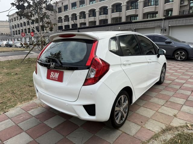 VTI-S版 定速 恆溫 倒車顯影 都會代步車  第3張相片