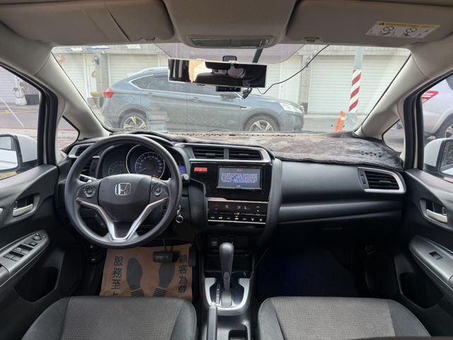 VTI-S版 定速 恆溫 倒車顯影 都會代步車  第9張相片