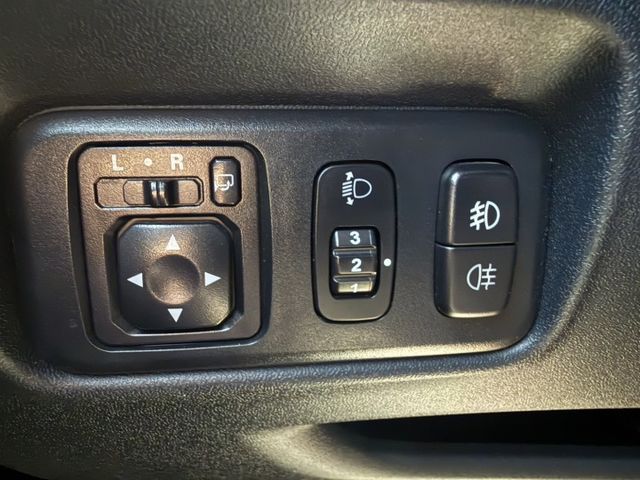 尊榮型 倒車顯影 電尾門 ISOFIX  安卓機  第13張相片