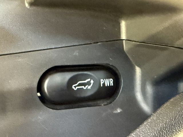 尊榮型 倒車顯影 電尾門 ISOFIX  安卓機  第15張相片