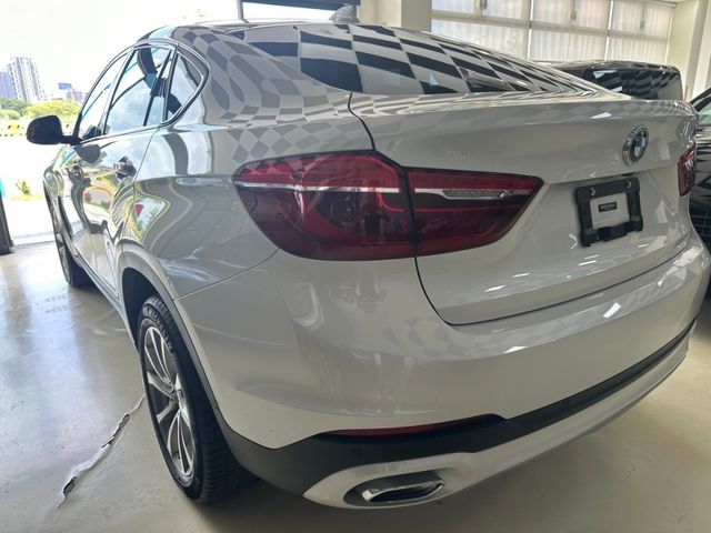 BMW寶馬 X6  第8張相片