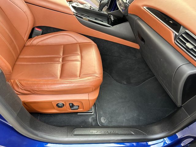 MASERATI瑪莎拉蒂 LEVANTE GRANSPORT  第16張相片