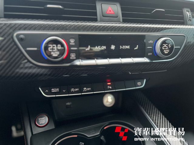 AUDI奧迪 RS5  第9張相片