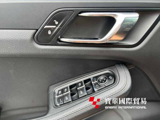 PORSCHE保時捷 MACAN  第11張相片