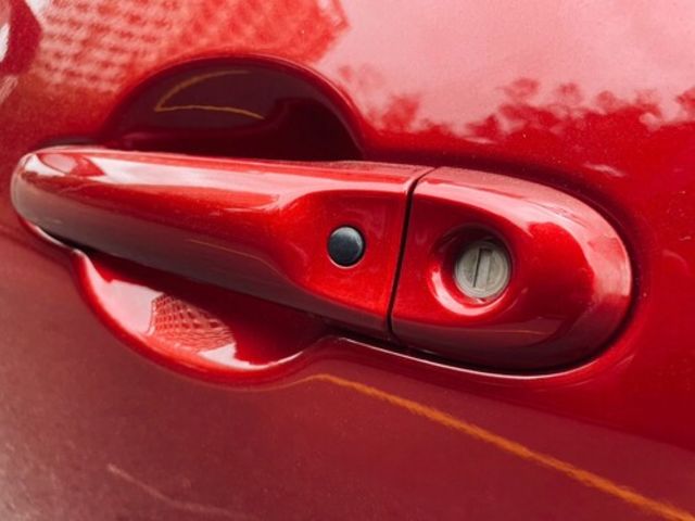 NISSAN日產 TIIDA  第4張相片