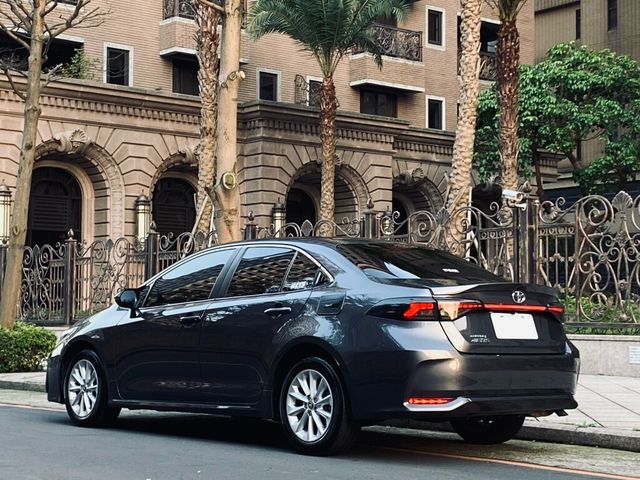 TOYOTA豐田 ALTIS  第3張相片