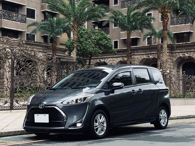 TOYOTA豐田 SIENTA  第1張相片