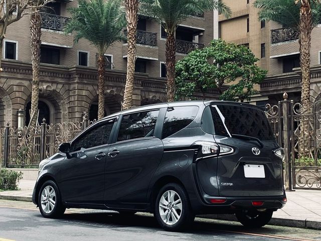 TOYOTA豐田 SIENTA  第3張相片
