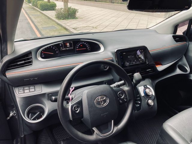 TOYOTA豐田 SIENTA  第11張相片