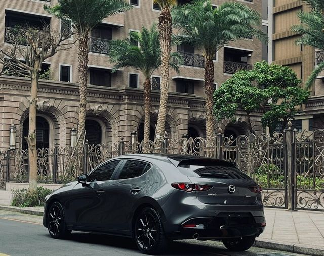 MAZDA馬自達 MAZDA 3  第2張相片