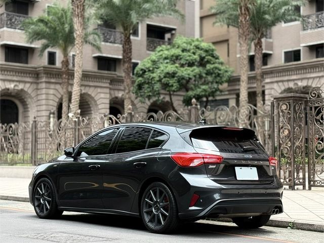 FORD福特 FOCUS ACTIVE  第2張相片