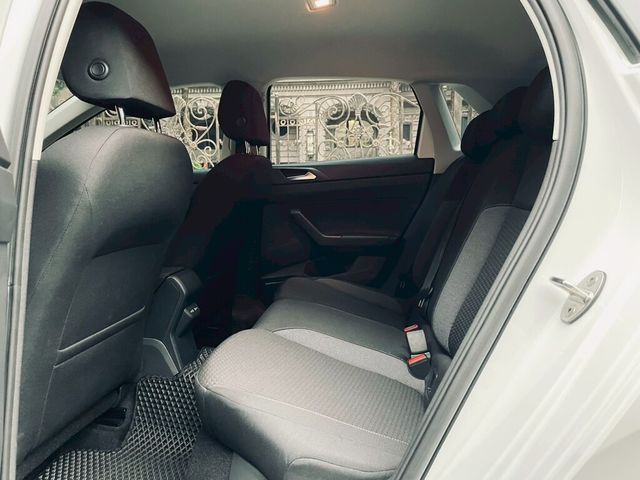 VOLKSWAGEN福斯 POLO  第6張相片