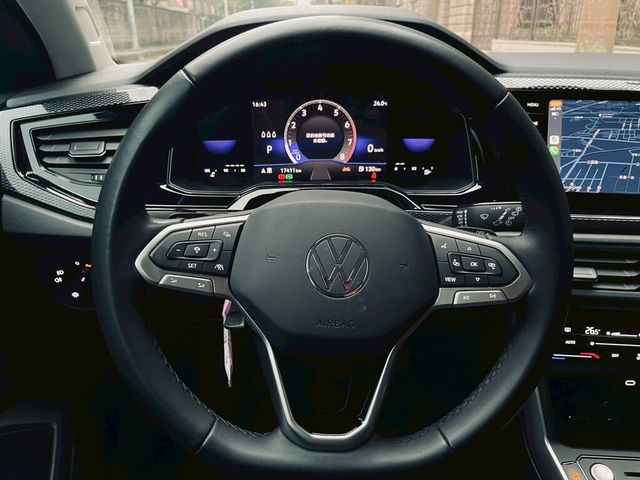 VOLKSWAGEN福斯 POLO  第7張相片