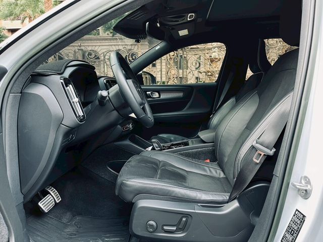 VOLVO富豪 XC40 B5  第5張相片