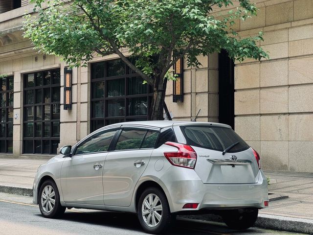 TOYOTA豐田 YARIS  第2張相片