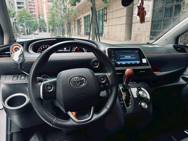 TOYOTA豐田 SIENTA  第4張相片
