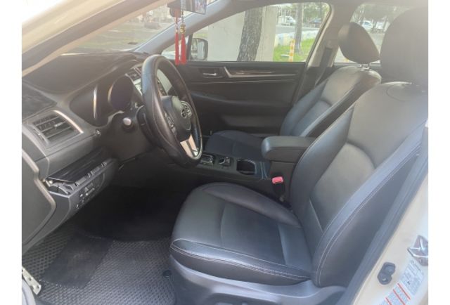 2015 Subaru Legacy 2.5 跑少少  第7張相片