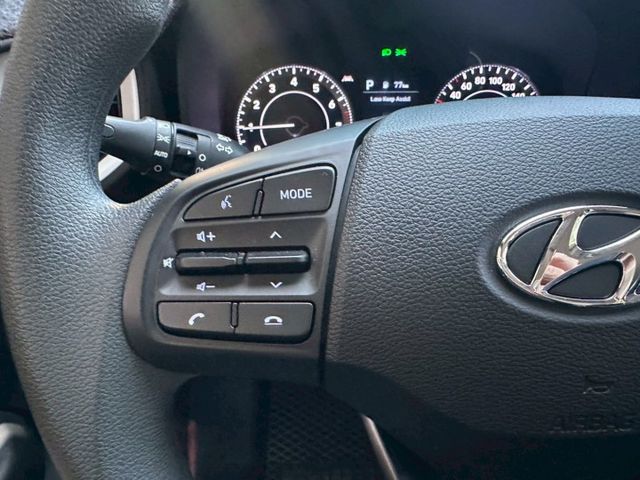 捷勁汽車-GLB款 藍白雙色  盲點偵測 恆溫空調 定速巡航 免鑰匙解鎖啟動 CarPlay 導航  第13張相片