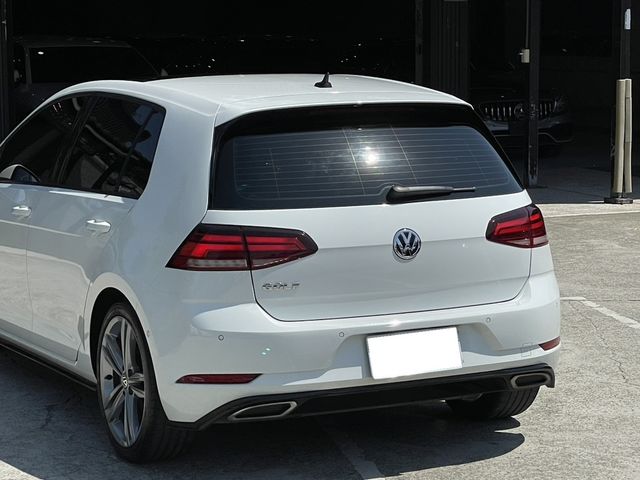 VOLKSWAGEN福斯 GOLF  第4張相片