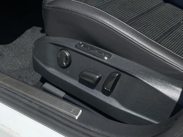 VOLKSWAGEN福斯 GOLF  第6張相片