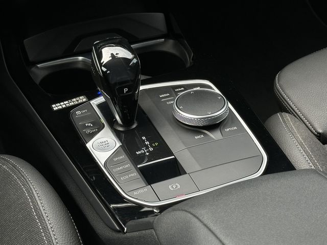 BMW寶馬 118I  第6張相片