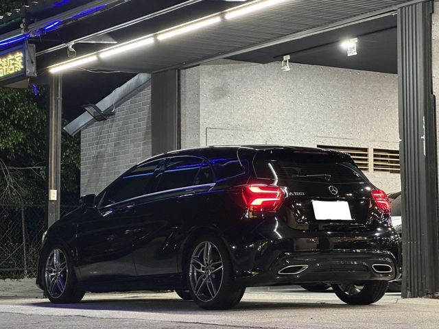 M-BENZ賓士 A180  第2張相片